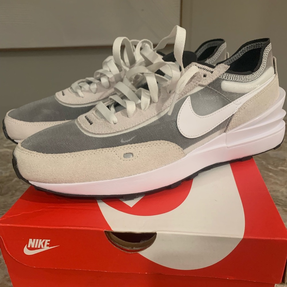 Nike waffle One NIB